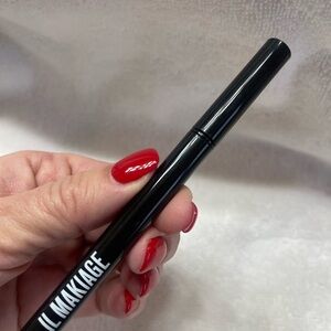 IL MAKIAGE INKLINER EYELINER. NWT